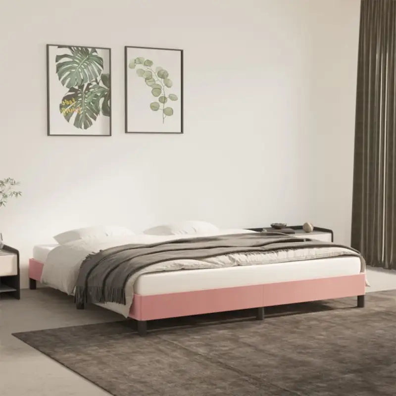 Luxe bedframe met multiplex lattenbodem en zachte fluwelen bekleding - Bedden & bedframes