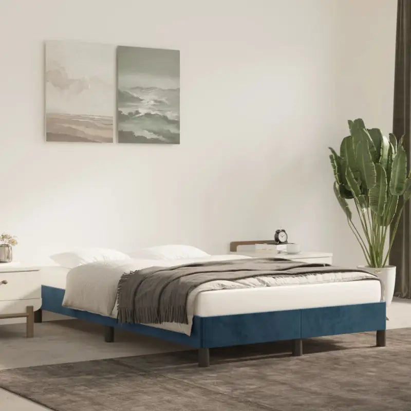 Luxe bedframe met multiplex lattenbodem en zachte fluwelen bekleding - Bedden & bedframes