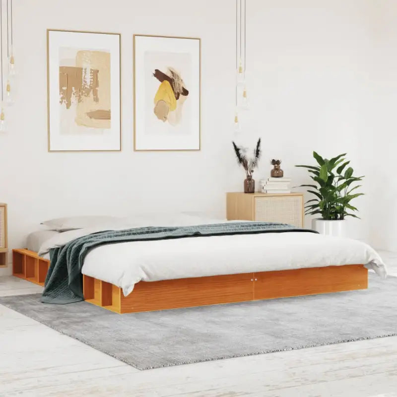 Massief Grenenhout Bedframe voor een Natuurlijke en Decoratieve Slaapruimte - Bruin / 180 x 200 cm - Bedden & bedframes