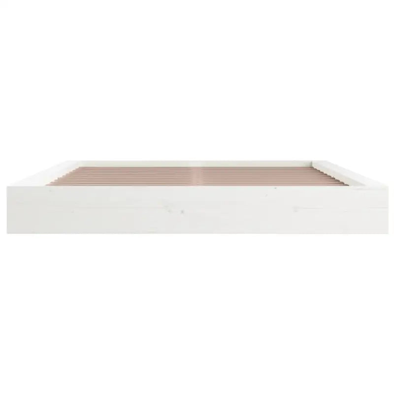 Massief Grenenhout Bedframe voor een Natuurlijke en Decoratieve Slaapruimte - Bedden & bedframes