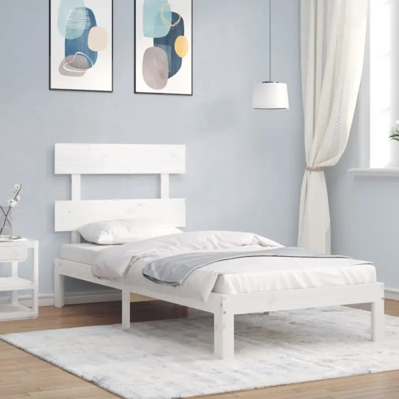 Massief Grenenhout Bedframe voor Uitstekende Ondersteuning en Decoratie - Bedden & bedframes