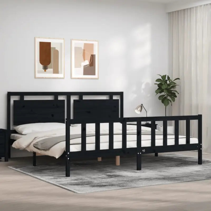 Massief Grenenhouten Bedframe voor een Natuurlijke en Gezonde Nachtrust - Zwart / 200 x 200 cm - Bedden & bedframes