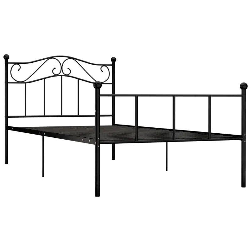 Metalen bedframe voor een klassieke en elegante slaapkamer sfeer - Bedden & bedframes