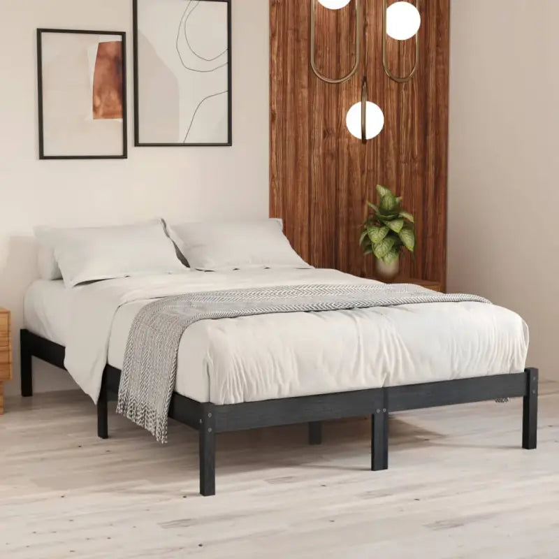 Modern houten bedframe van massief grenenhout voor je slaapkamer - Grijs / 200 x 200 cm - Bedden & bedframes