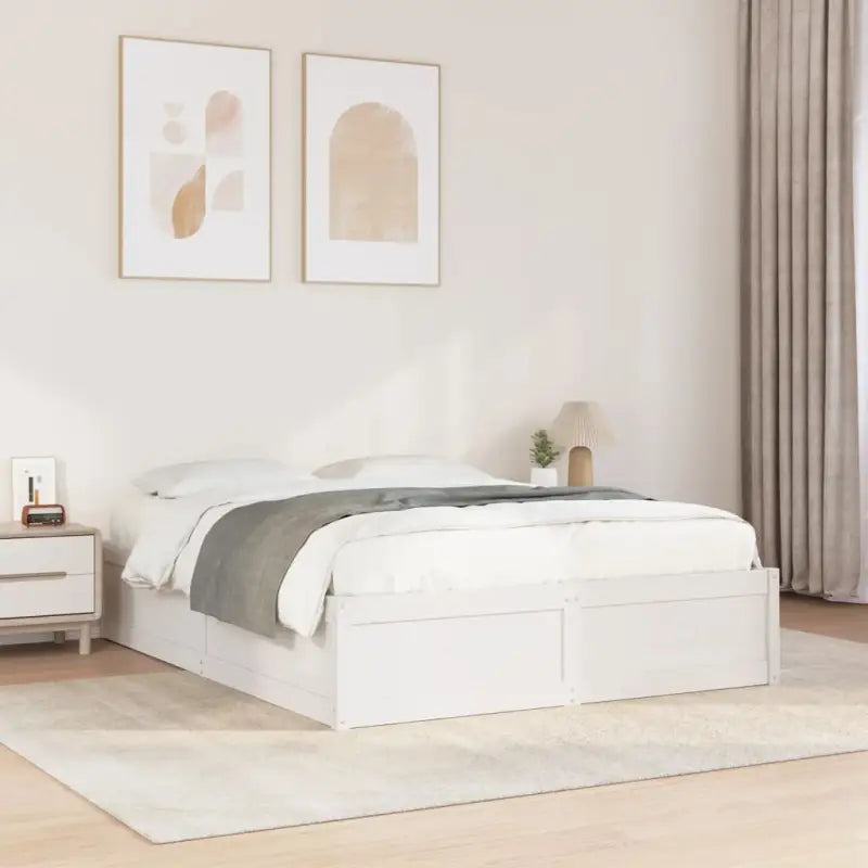 Moderne bedframe van massief grenenhout met multiplex lattenbodem - Wit / 140 x 200 cm - Bedden & bedframes
