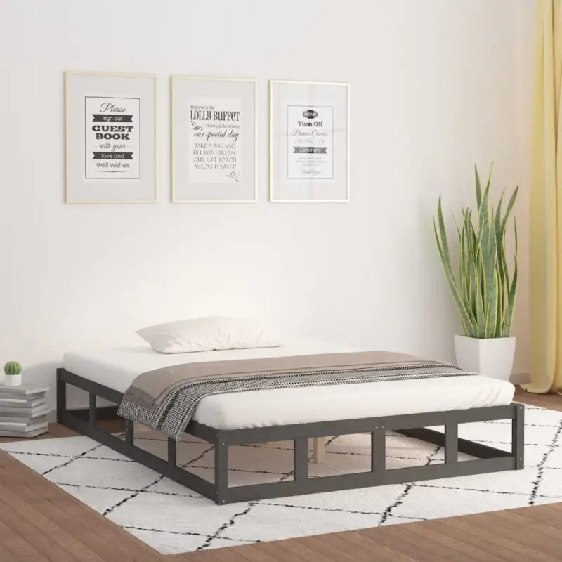 Moderne houten bedframe van massief grenenhout voor een stijlvolle slaapkamer - Grijs / 120 x 200 cm - Bedden &