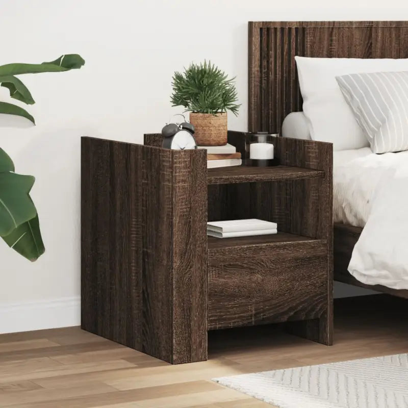 Nachtkastje met bewerkt hout voor een tijdloze interieur uitstraling - bruin eikenkleur / 1 - Nachtkastjes
