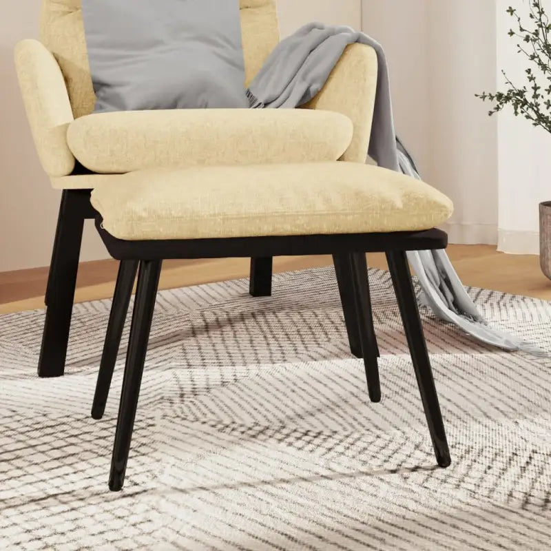 Poefs met metalen poten voor een modern en comfortabel interieur - Poefs
