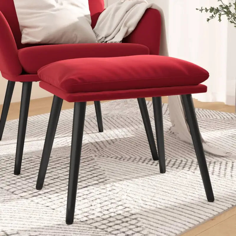 Poefs met metalen poten voor een modern en comfortabel interieur - Wijnrood / 1 - Poefs