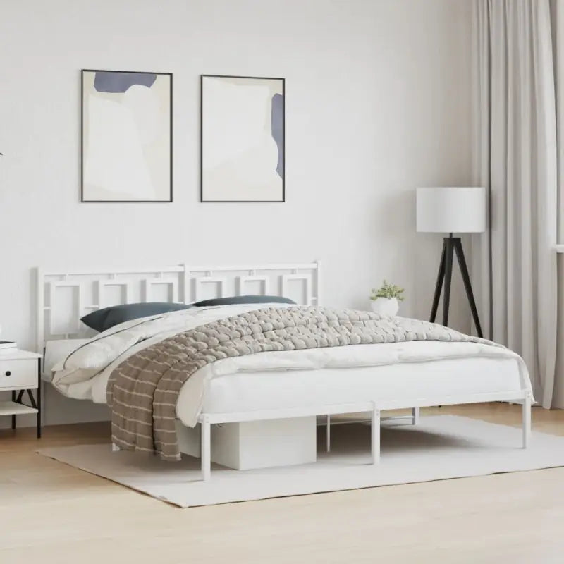 Robuust metalen bedframe met extra opbergruimte en tijdloos design - Wit / 180 x 200 cm / met hoofdbord - Bedden &