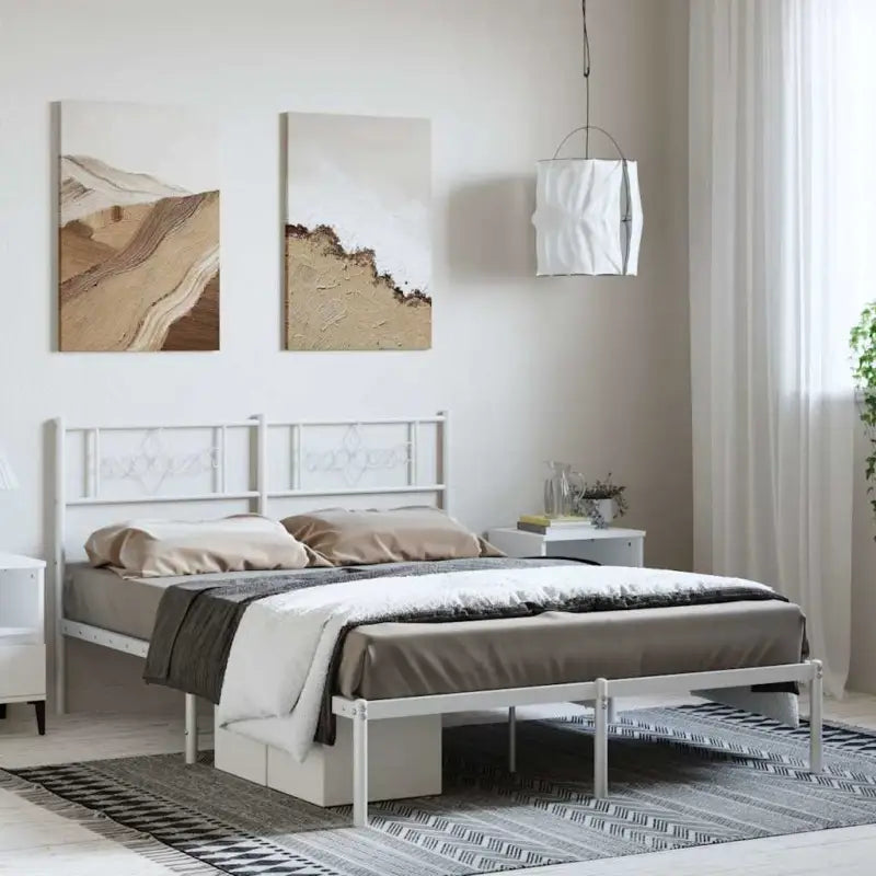 Robuust metalen bedframe met extra opbergruimte en tijdloos design - Wit / 150 x 200 cm / met hoofdbord - Bedden &