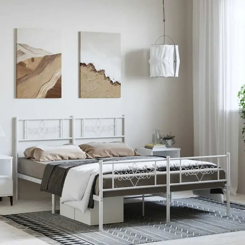 Robuust metalen bedframe met extra opbergruimte en tijdloos design - Wit / 150 x 200 cm / met hoofdbord & voetbord