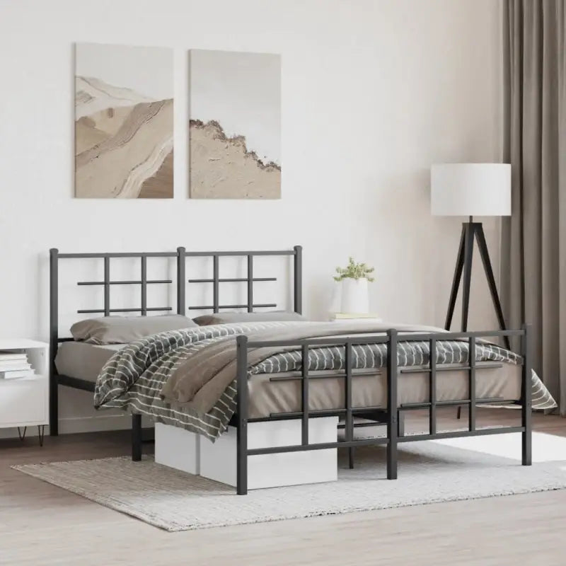 Robuust metalen bedframe met extra opbergruimte en tijdloos ontwerp - Zwart / 135 x 190 cm / met hoofdbord & voetbord