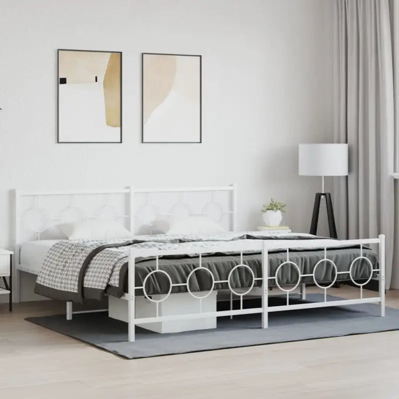 Robuust metalen bedframe met tijdloos design en extra opbergruimte - Wit / 200 x 200 cm / met hoofdbord & voetbord