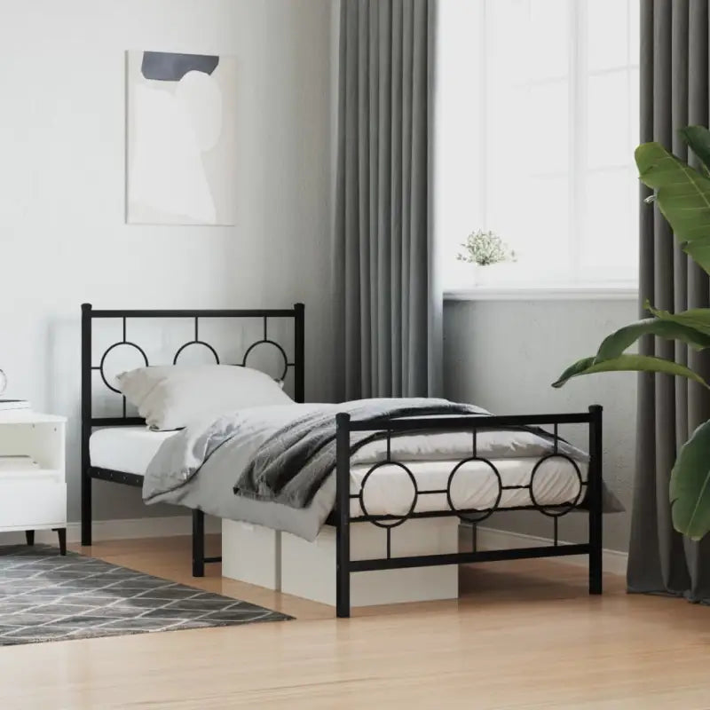 Robuust metalen bedframe met tijdloos design en extra opbergruimte - Zwart / 90 x 200 cm / met hoofdbord & voetbord