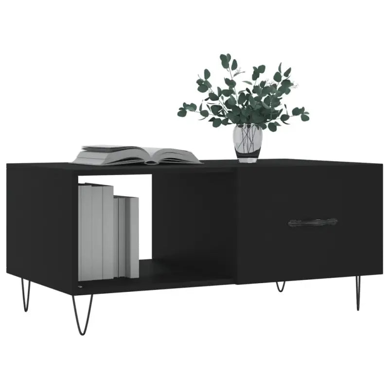 Salontafel met ijzeren poten en bewerkt hout voor een stijlvolle woonkamer - Salontafels