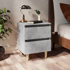 Scandinavisch nachtkastje met grenenhouten poten voor een chique interieur - Nachtkastjes