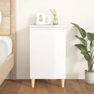 Stijlvol nachtkastje met houten poten en bewerkt hout voor een elegante inrichting - Hoogglans wit / 1 - Nachtkastjes