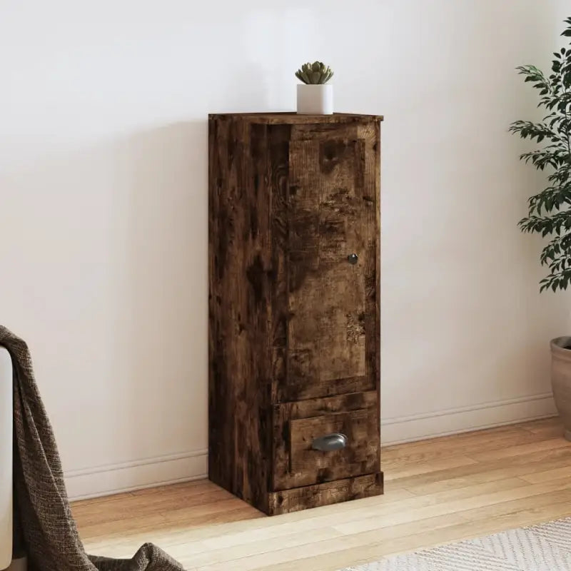 Trendy hoge kast van duurzaam bewerkt hout met charmante uitstraling - Gerookt eiken / 1 - Dressoirs & buffetkasten