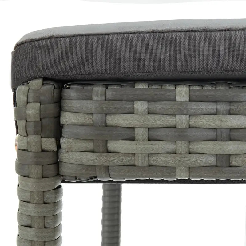 Tuinstoelen met poly rattan en stalen frame voor een moderne buitenruimte - Tuinstoelen