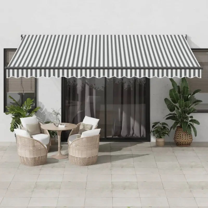 Uittrekbare luifel in gepoedercoat aluminium voor je terras - Antraciet en zwart / 4.5 x 3 m / 1 - Zonwering