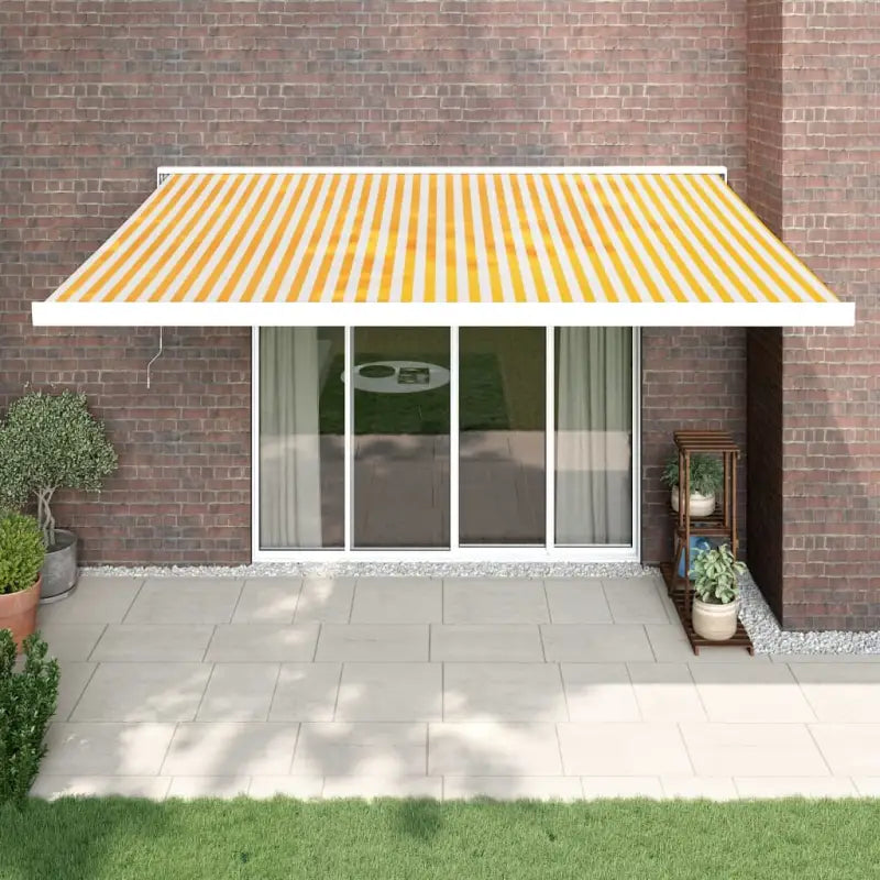 Uittrekbare luifel in gepoedercoat aluminium voor je terras - Geel en wit (wit frame) / 4.5 x 3 m / 1 - Zonwering