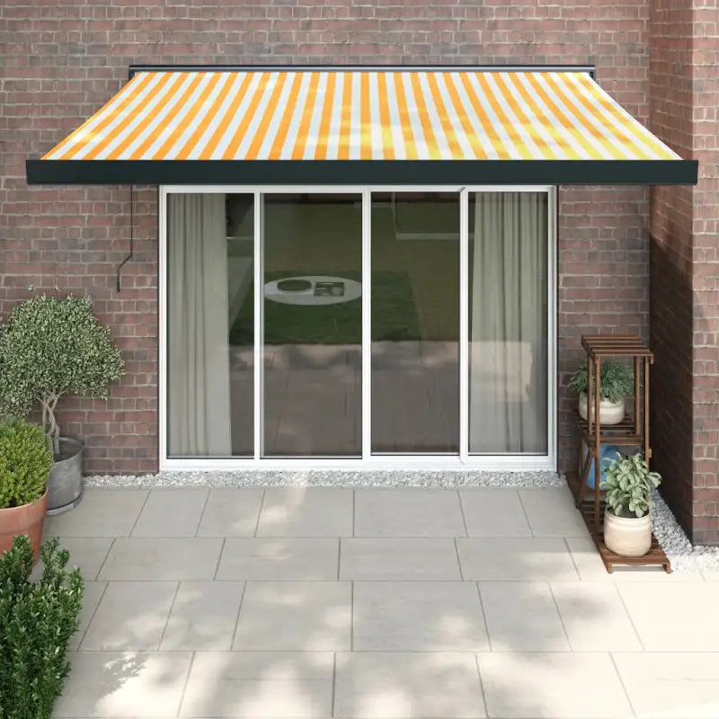 Uittrekbare luifel in gepoedercoat aluminium voor je terras - Geel en wit (zwart frame) / 3.5 x 2.5 m / 1 - Zonwering