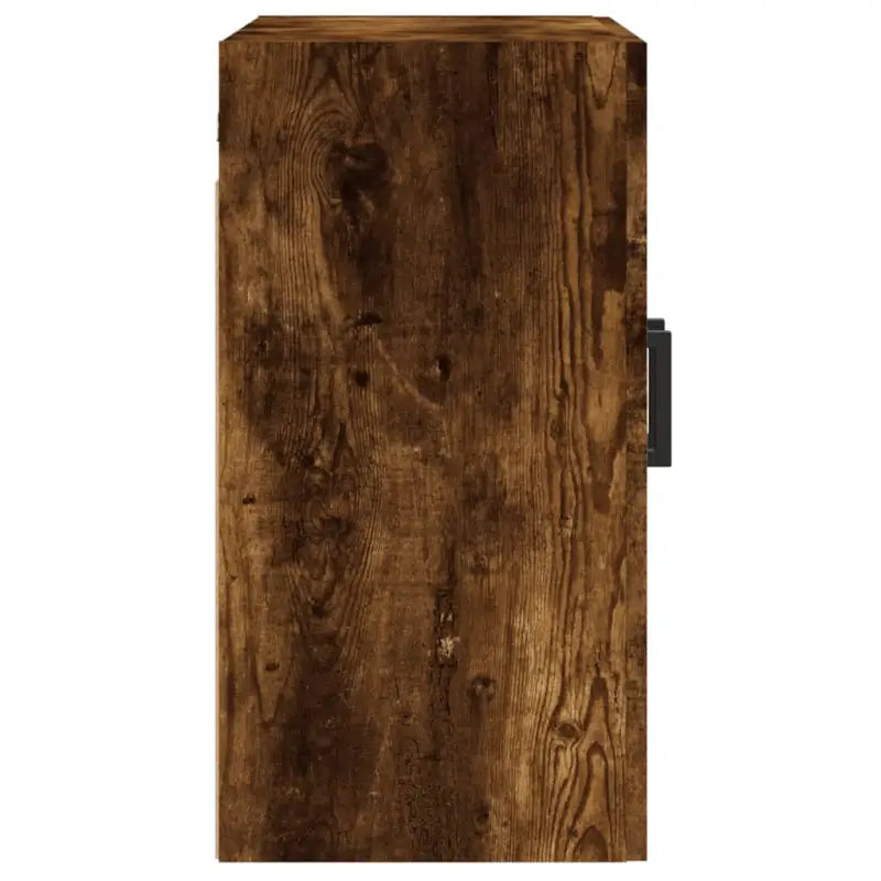 Wandkast van bewerkt hout voor een decoratief en praktisch interieur - Opbergkasten & lockerkasten
