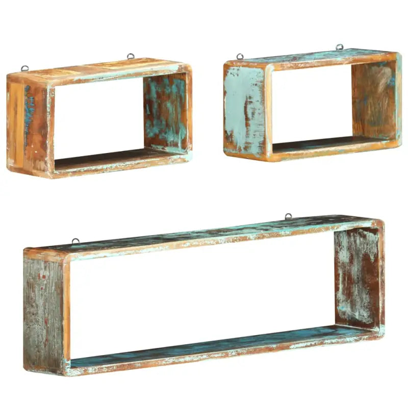 Wandplanken van massief gerecycled hout voor praktische en decoratieve ruimtebesparing - Wandplanken