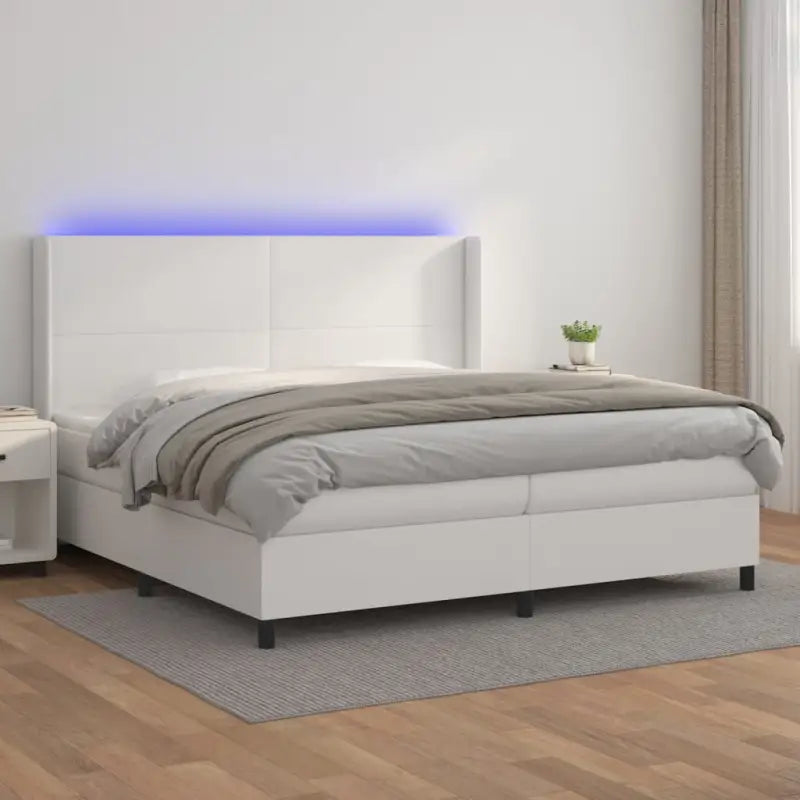 Zwart materialen boxspring met matras en LED voor een rustgevende slaapkamer - Wit / 200 x 200 cm / Effen ontwerp